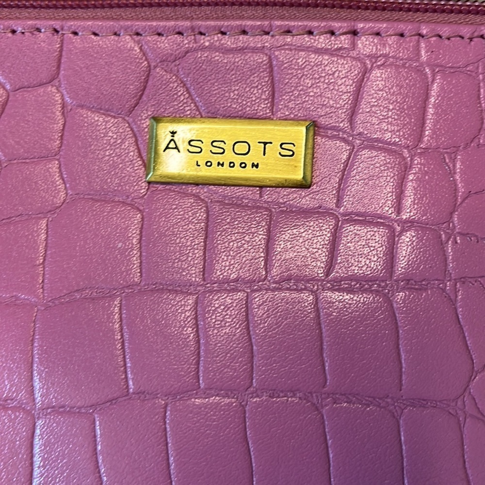 Zara Assots Genuine Leather CrocPatterned NWT shoulder bag Pink/ Gold hardware - Picture 3 of 14